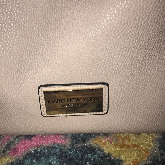 Marc New York Andrew Marc 2 for 1 Bag Set - Picture 3 of 11